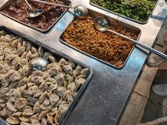-食里香自助快餐(香槟小镇店)