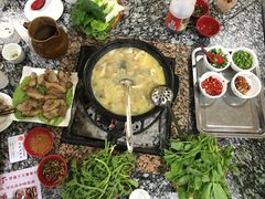 -蘑统田下·野生菌火锅