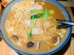 特色海鲜面-荣小馆(杭州大厦店)