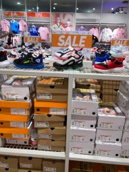 -安踏儿童(世欧王庄店)