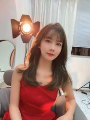 -鏡沙龙发型设计