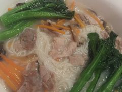 鱼汤农家米线-广东道至正餐厅(区庄店)