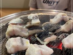 -围炉肉舍•炭烤活鳗•丹东海鲜烤肉(步行街店)