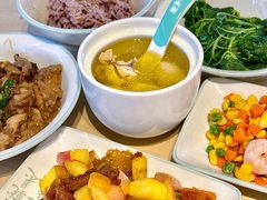 肥西老母鸡汤-老乡鸡(上海白玉兰广场店)