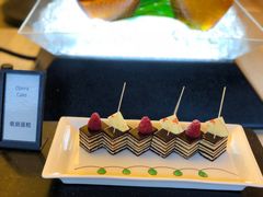 -东西风牛排馆周末烧烤自助(首都机场希尔顿店)