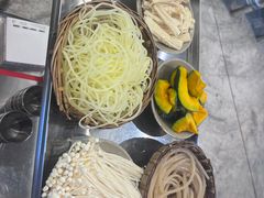 -五里关火锅(上海鑫耀·光环Live店)