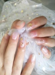 -蜜丝卡伦美甲美睫连锁