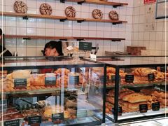 面包甜点陈列柜-81BAKERY(大学路店)