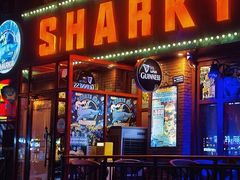 -鲨鱼美式餐厅酒吧Sharky