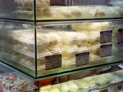 -白玉兰食品甜凤店(合生汇店)