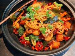 麻辣香锅-辣尚瘾·烤鱼·新川菜(交大直营店)