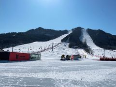 -辽阳弓长岭温泉滑雪场