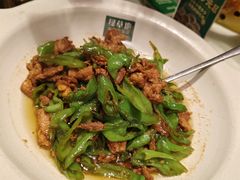 -绿草地·湘菜(酃湖师院店)