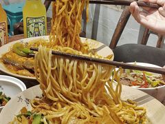 -方铲铲·成都板凳面(滨江银泰店)