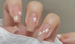 -雪奈传统美甲美睫