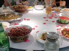 -巴特餐饮6加1音乐餐吧·新疆菜