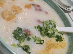 荔湾艇仔粥-喜势点·糖沙翁手工茶点·本地人茶居(永庆坊店)