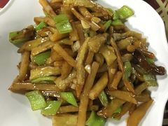 -大梁骨头馆·酱骨老菜(友好店)