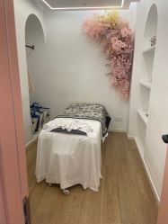-苗方清颜痘肌研究所