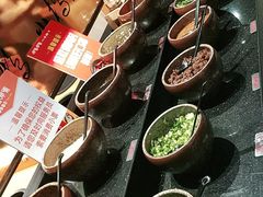 自助调料区-呷哺呷哺(万达新世界店)
