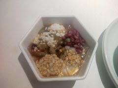 -江城小馆陕南妈妈菜·全球旅行餐厅(钟楼店)