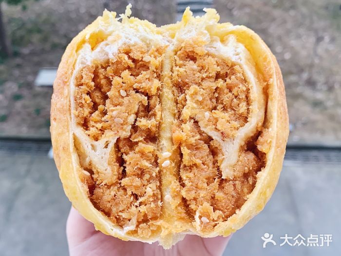 LELECHA乐乐茶(新街口大洋店)咸蛋超人包图片