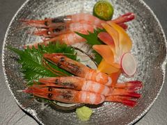 -铭牛烧肉·和牛海鲜自助(高新月牙湖店)