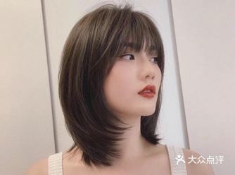 百搭少女感很强的“初恋头”， 没有多余的修饰