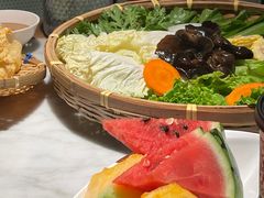 -尚尚仙·酸汤猪手·猪肚鸡火锅(华联万柳购物中心店)