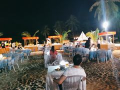 -亚龙湾希尔顿自助餐厅·海鲜·烧烤·沙滩BBQ·现场乐队