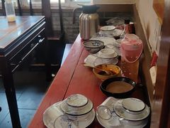 -蓝田九大碗民俗食府(蓝田店)