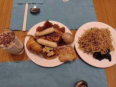 -亚龙湾希尔顿自助餐厅·海鲜·烧烤·沙滩BBQ·现场乐队