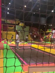 -蹦蹦跳跳(新奥购物中心店)