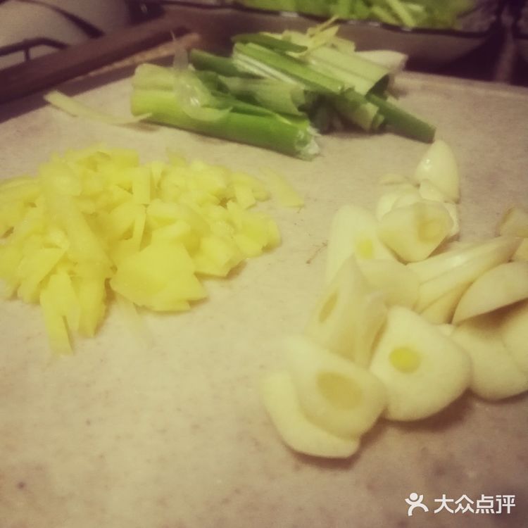 过年大鱼大肉来个清淡小炒吧