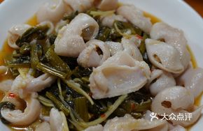 Stir-Fried Sichuan-style Acidic Cabbage with Intestines