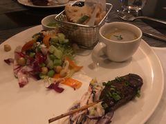 -WOLFGANG PUCK KITCHEN & BAR(迪士尼小镇店)