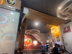 -滋味满屋美食坊(上海街店)