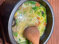 -良米山·云南野生菌过桥米线(上海首店)