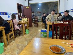大堂-乐山长药老地方油炸串串(峨眉四中店)