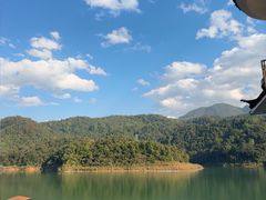 -孔雀湖生态旅游区