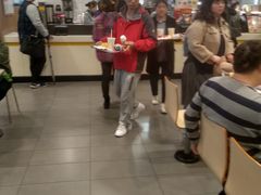 -麦当劳(轻轨曹杨路店)