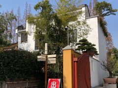 -龙华寺
