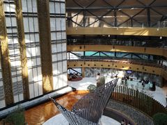 -上海滴水湖皇冠假日酒店