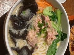 -云海肴·汽锅鸡·云南代表菜(天山百盛优客店)