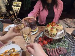 -LESCEDARS Brasserie Bistro香柏树