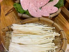 -阿婆情腊排骨火锅(金虹路店)