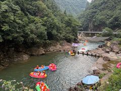 -安吉龙王山峡谷漂流
