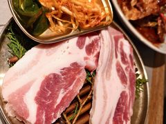 -草家酱蟹炭火烤肉店(珲春南路一店)