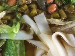 -卓雅桂林米粉