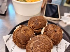 -W COLLECTIVE  DESSERT SHOP